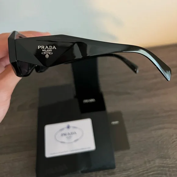 Prada glasses - Picture 3 of 5